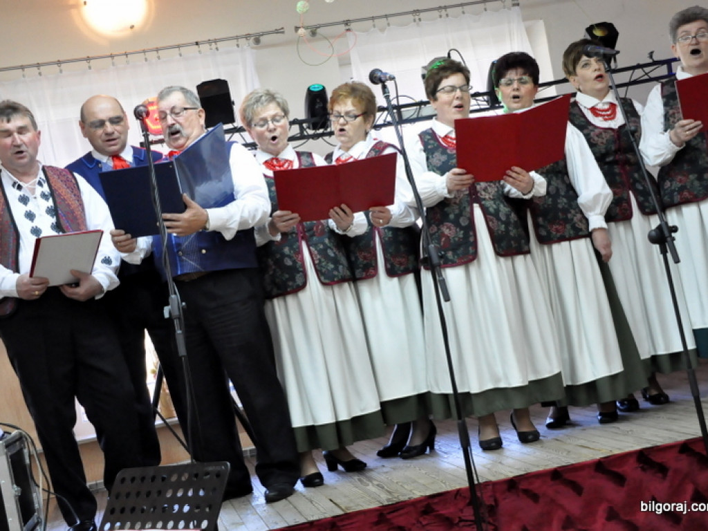 Majówka z zespołami ludowymi w Gromadzie (FOTO)