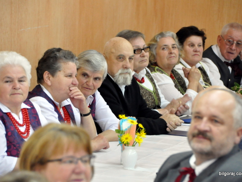 Majówka z zespołami ludowymi w Gromadzie (FOTO)