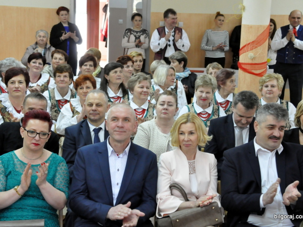 Majówka z zespołami ludowymi w Gromadzie (FOTO)