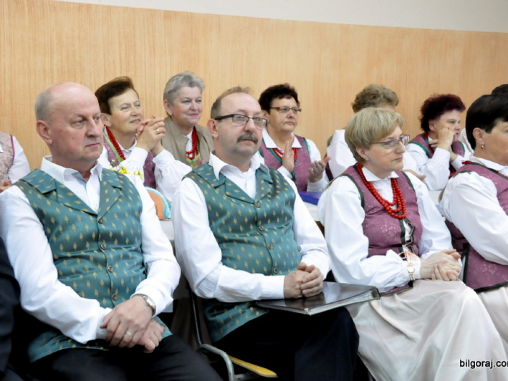 Majówka z zespołami ludowymi w Gromadzie (FOTO)