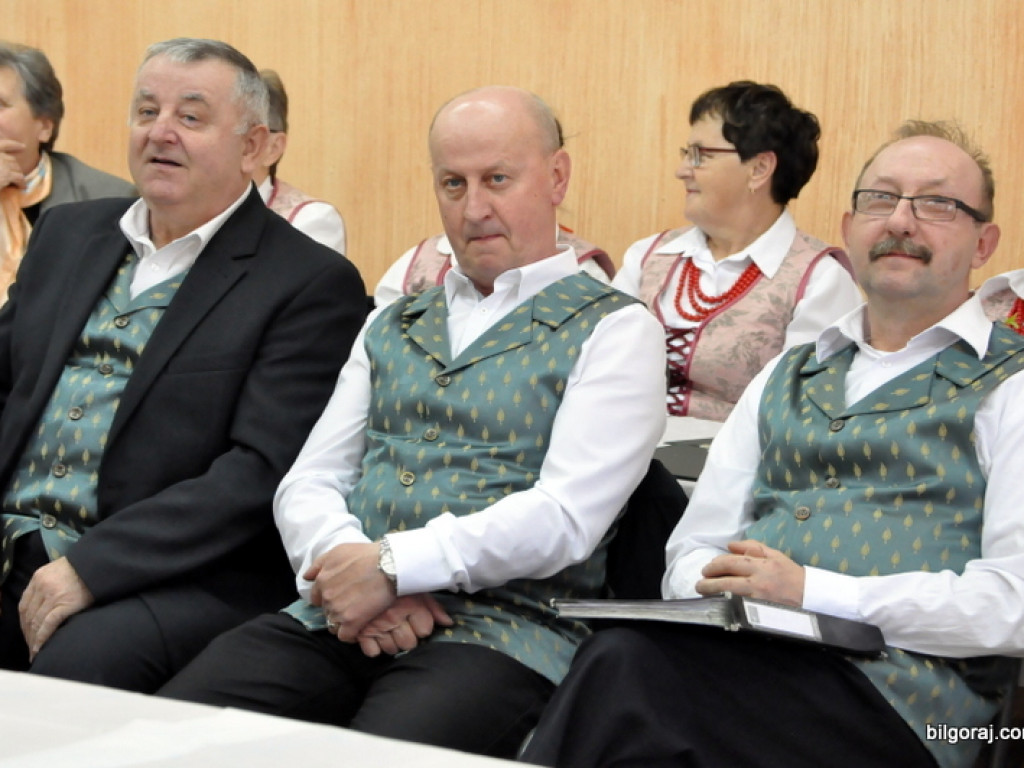 Majówka z zespołami ludowymi w Gromadzie (FOTO)