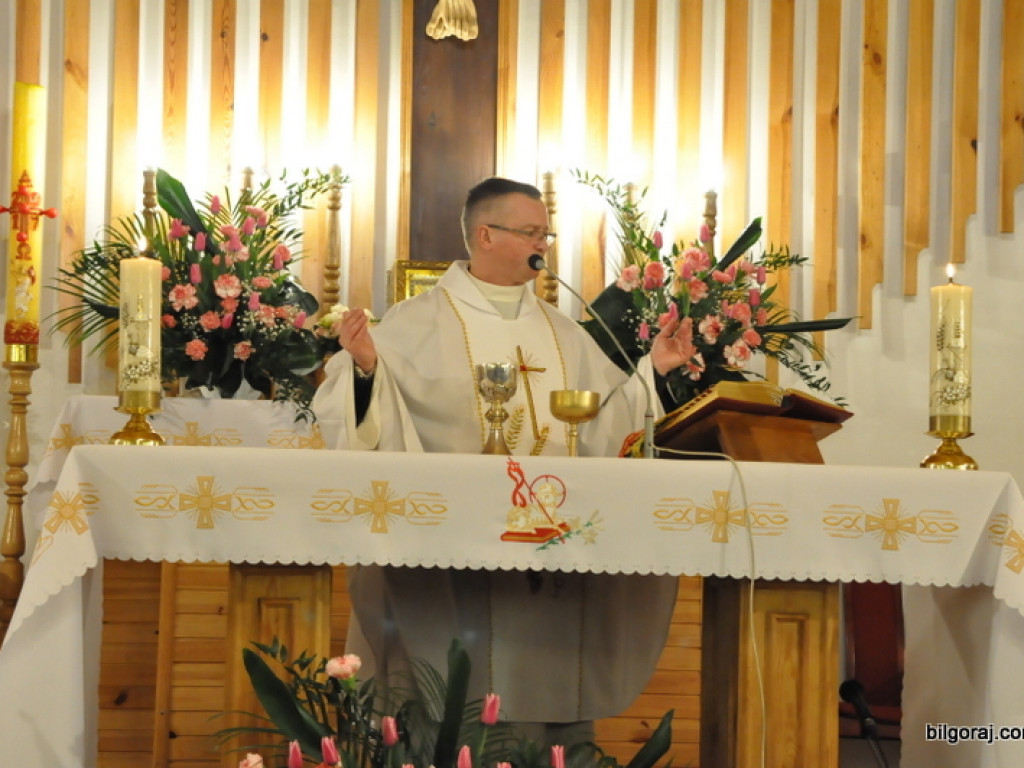 Majówka z zespołami ludowymi w Gromadzie (FOTO)
