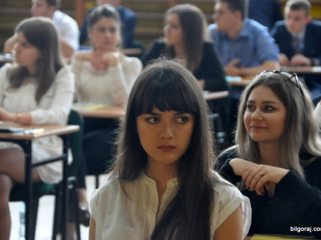 Egzamin maturalny w LO im. ONZ w Biłgoraju (FOTO)