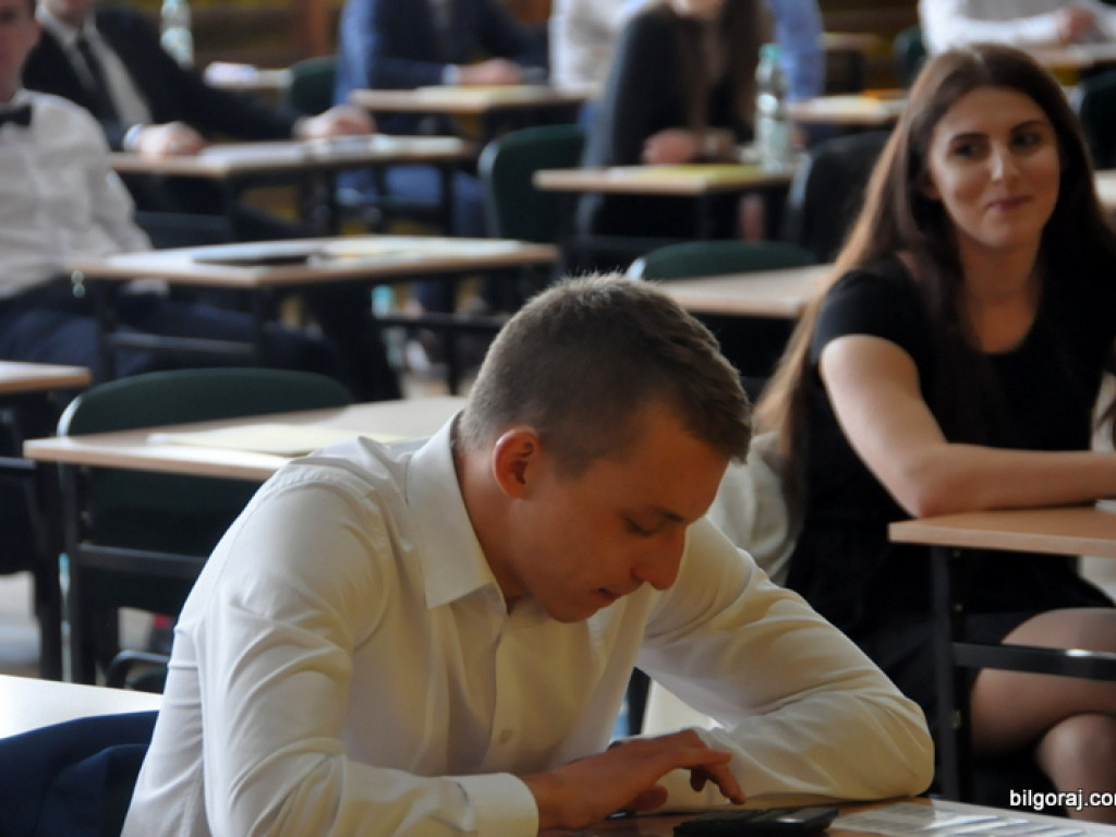 Egzamin maturalny w LO im. ONZ w Biłgoraju (FOTO)