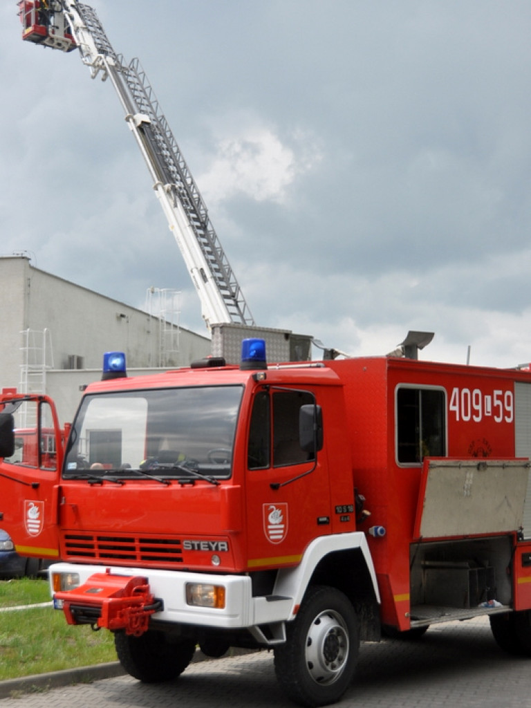 Ćwiczenia jednostek OSP na terenie Firmy MODEL Opakowania (FOTO)