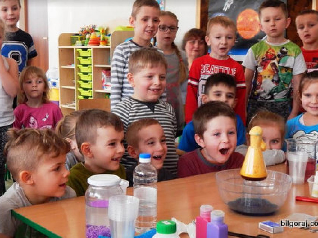 Nauka poprzez zabawę i doświadczenia