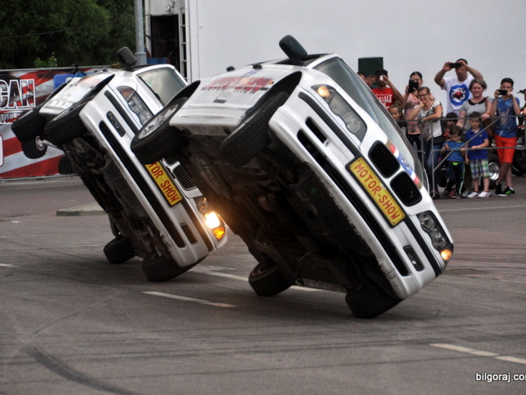 Pokazy Monster Truck (FOTO, VIDEO)