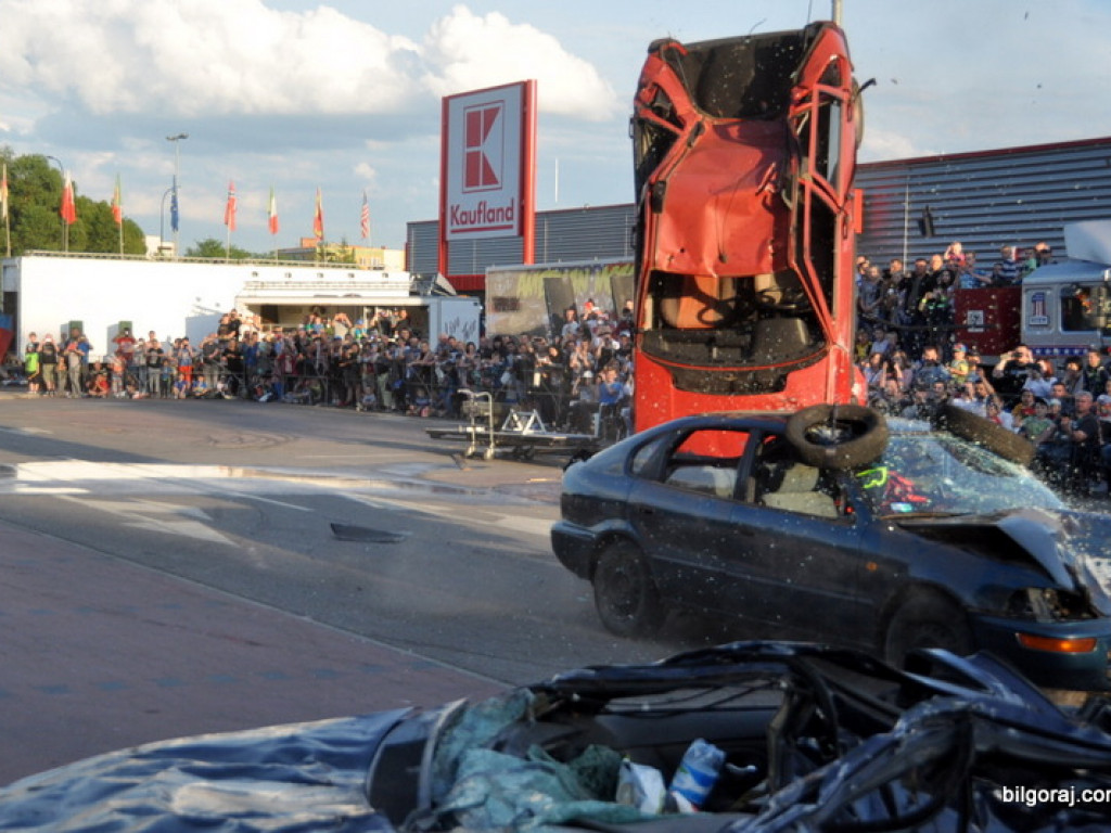Pokazy Monster Truck (FOTO, VIDEO)