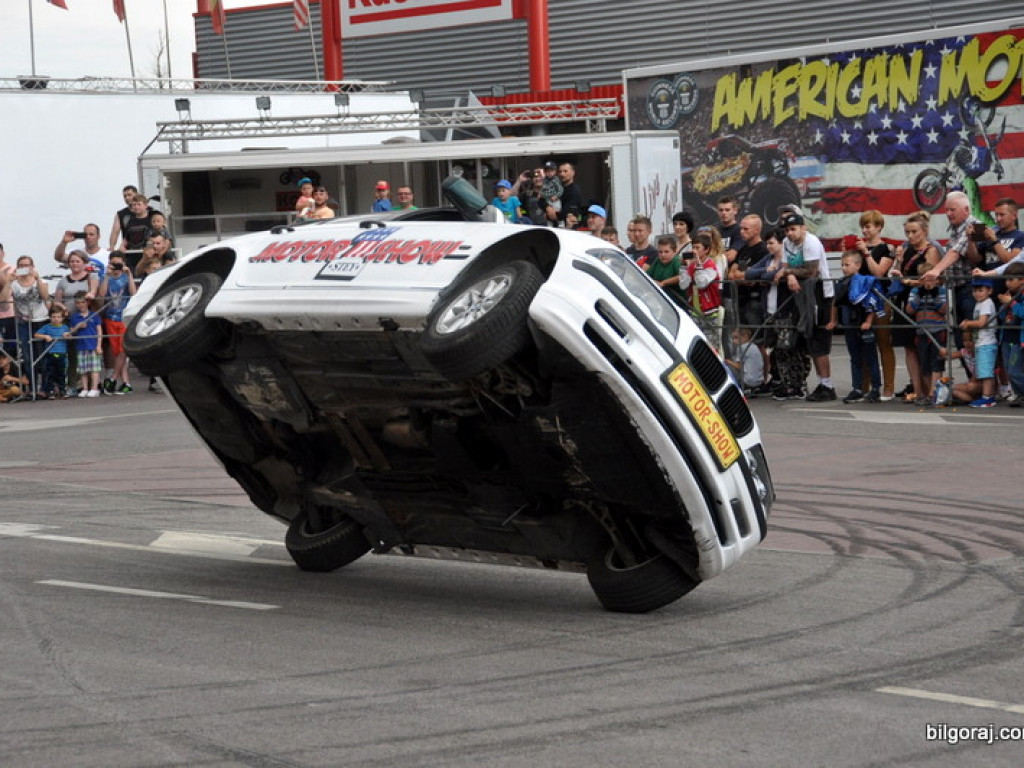 Pokazy Monster Truck (FOTO, VIDEO)