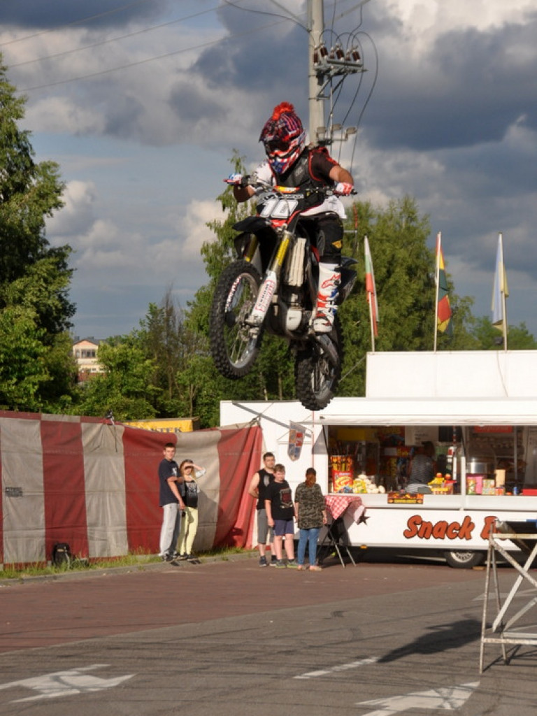 Pokazy Monster Truck (FOTO, VIDEO)