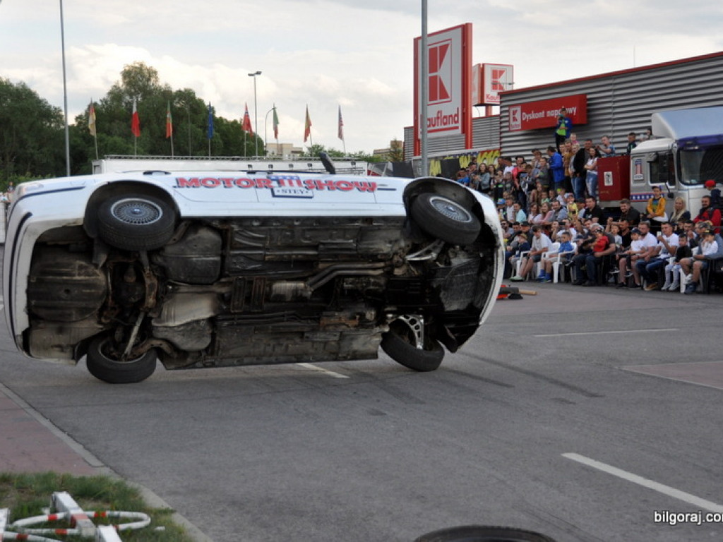 Pokazy Monster Truck (FOTO, VIDEO)