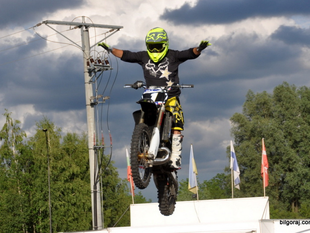 Pokazy Monster Truck (FOTO, VIDEO)