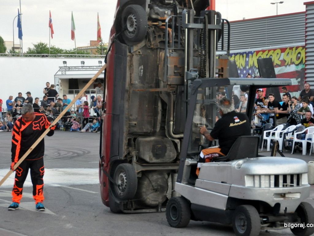 Pokazy Monster Truck (FOTO, VIDEO)