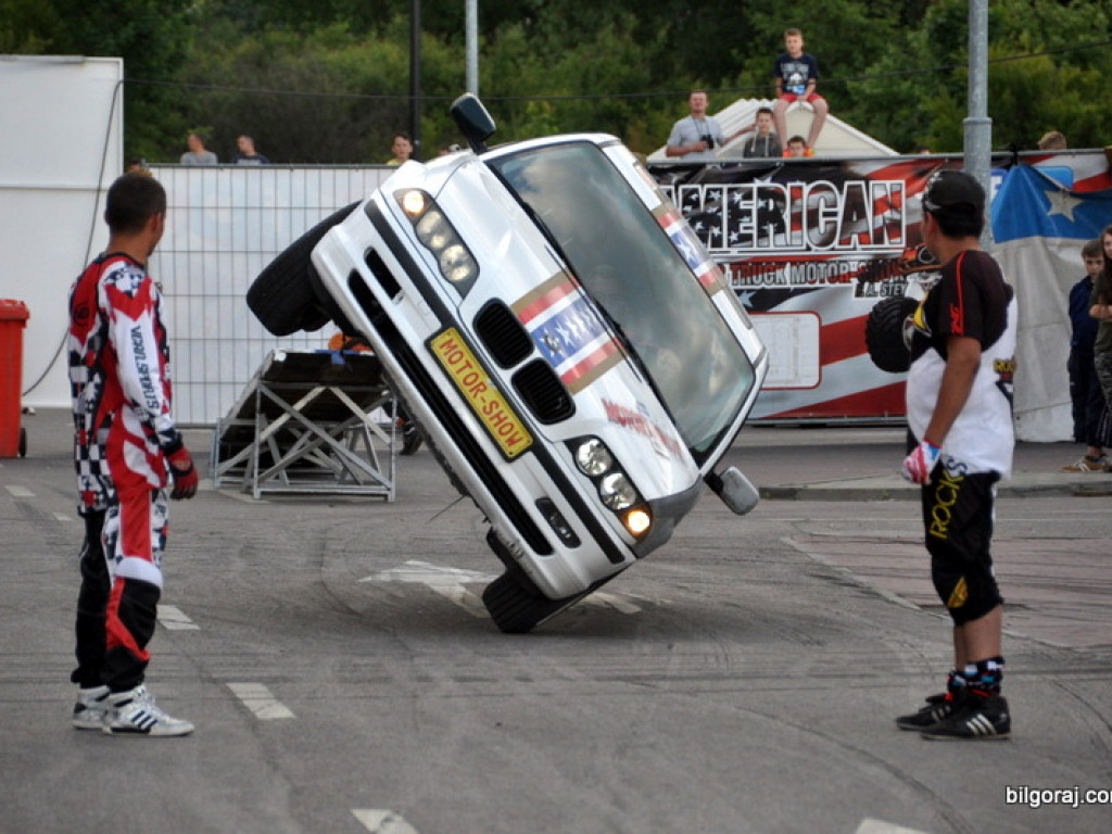 Pokazy Monster Truck (FOTO, VIDEO)
