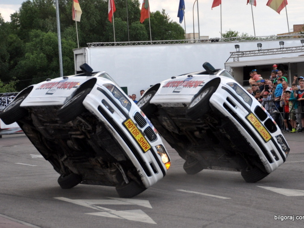 Pokazy Monster Truck (FOTO, VIDEO)