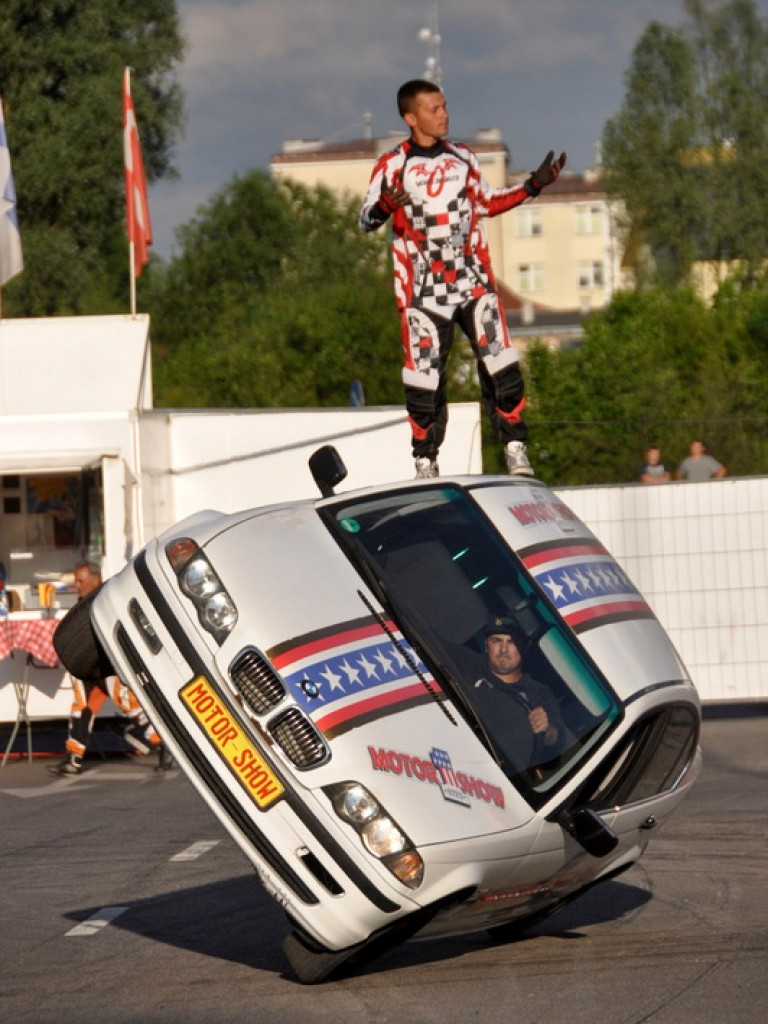 Pokazy Monster Truck (FOTO, VIDEO)