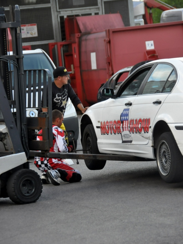 Pokazy Monster Truck (FOTO, VIDEO)