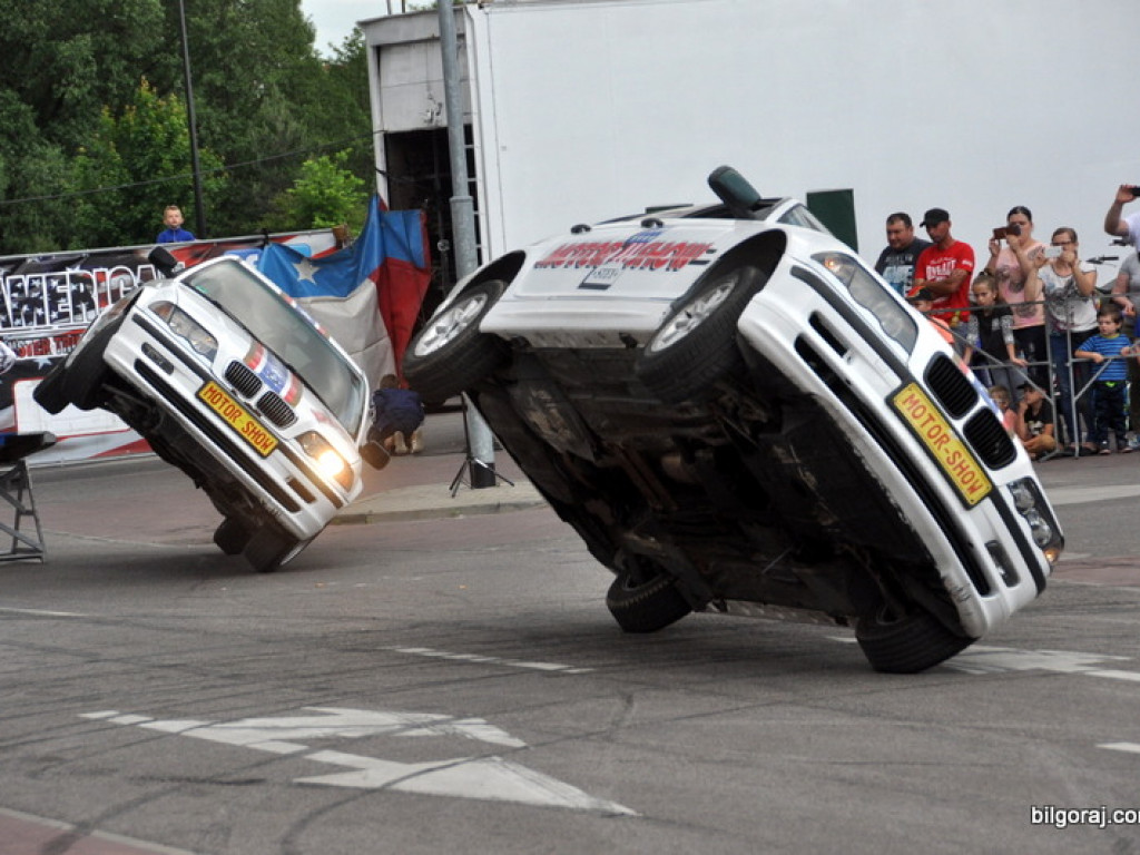 Pokazy Monster Truck (FOTO, VIDEO)