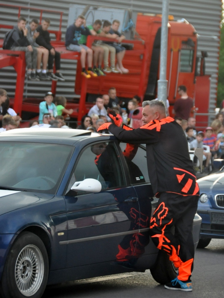 Pokazy Monster Truck (FOTO, VIDEO)