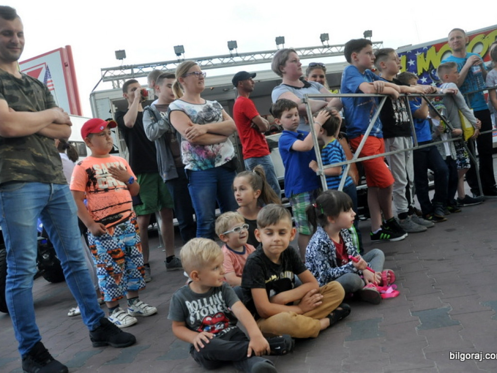 Pokazy Monster Truck (FOTO, VIDEO)