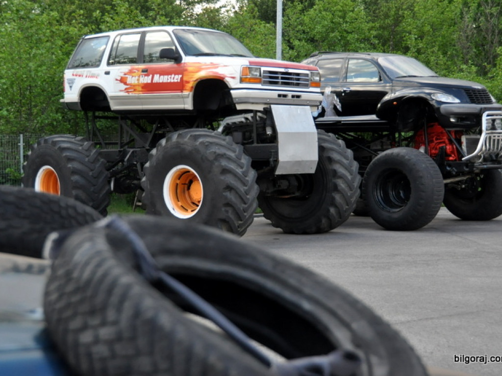 Pokazy Monster Truck (FOTO, VIDEO)