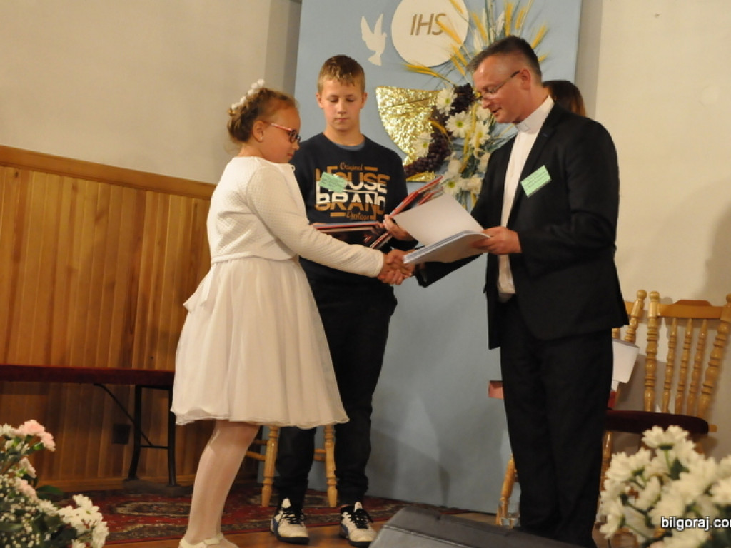 IX Diecezjalny Dziecięcy Festiwal Piosenki Religijnej (FOTO)
