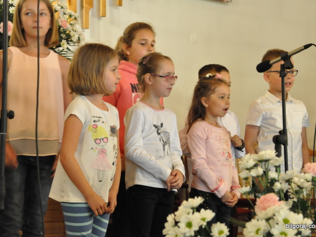 IX Diecezjalny Dziecięcy Festiwal Piosenki Religijnej (FOTO)