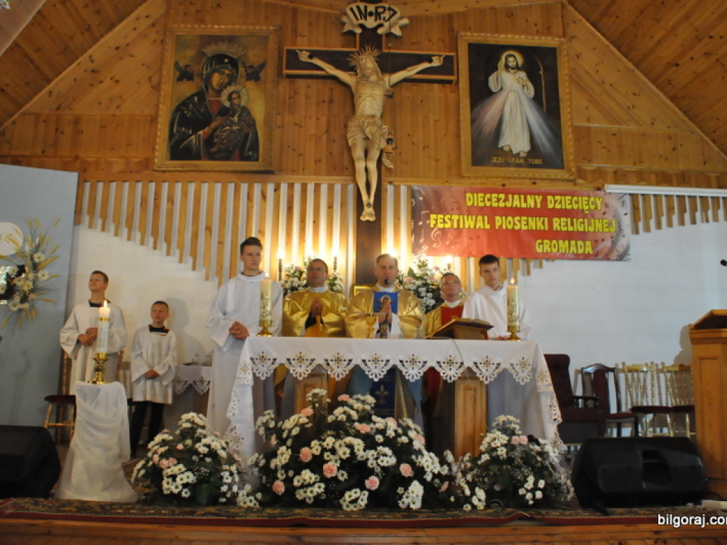 IX Diecezjalny Dziecięcy Festiwal Piosenki Religijnej (FOTO)