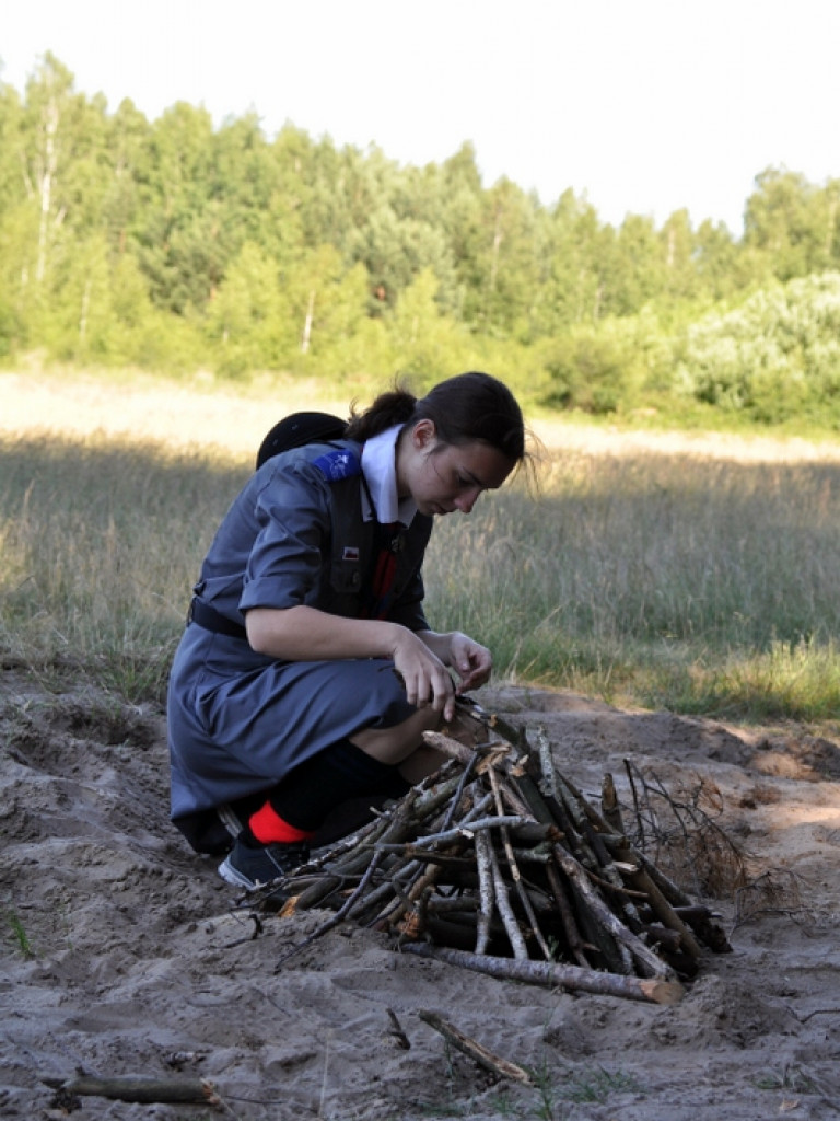 Harcerki z Majdanu dostały mundury, czekają na barwy (FOTO)