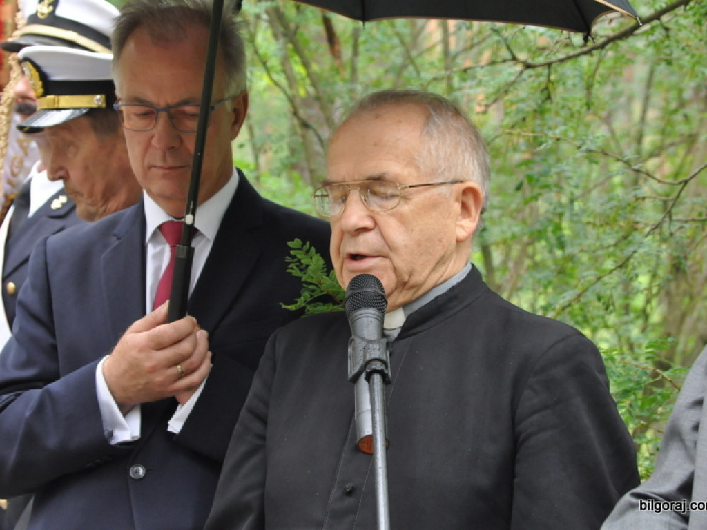 73. rocznicy mordu partyzantów w lesie na Rapach (FOTO)