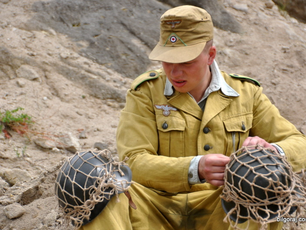 W józefowskich kamieniołomach jak na wojnie (FOTO)
