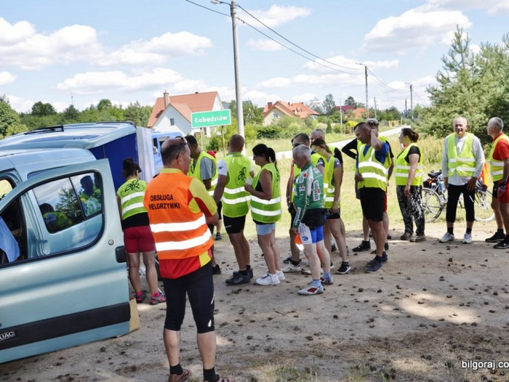 Rowerem do Tronu Jasnogórskiej Pani (FOTO)
