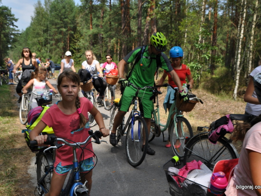 I wakacyjny rajd rowerowy w Łukowej (FOTO)