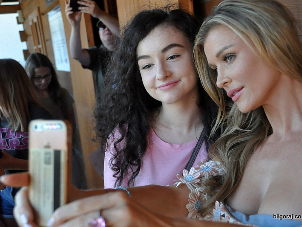 Joanna Krupa w Biłgoraju (FOTO, VIDEO)