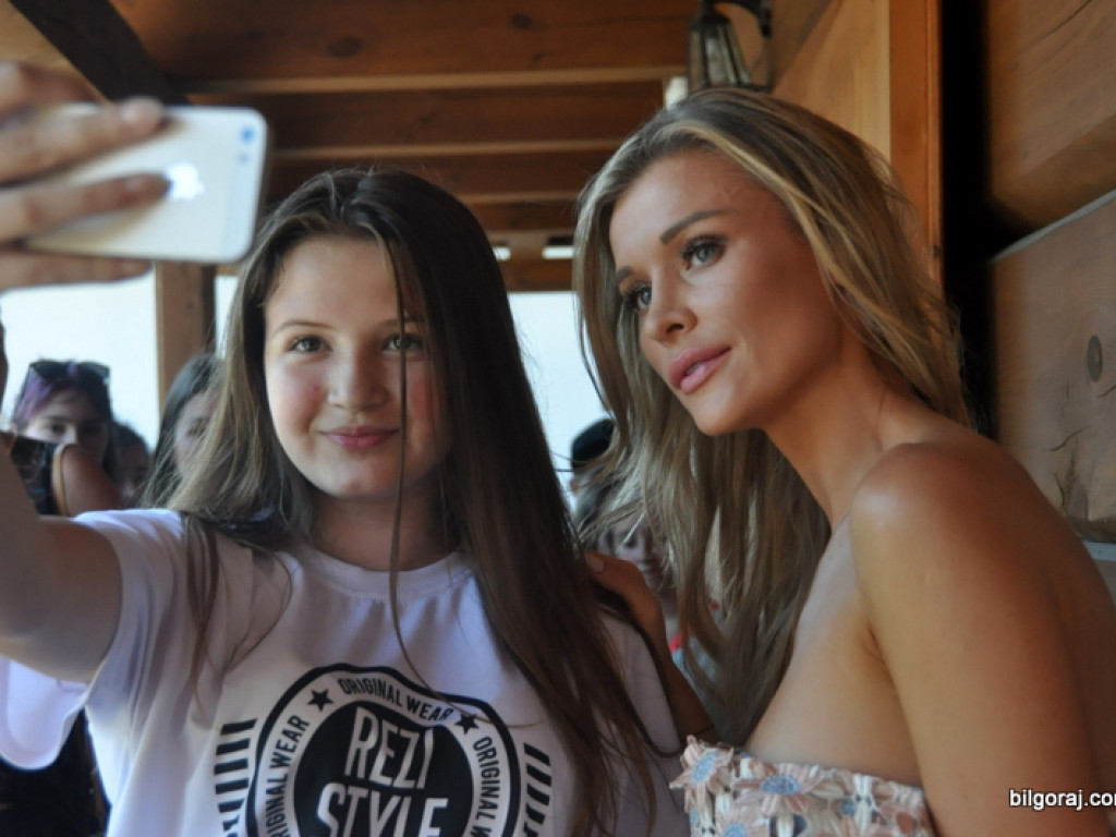 Joanna Krupa w Biłgoraju (FOTO, VIDEO)