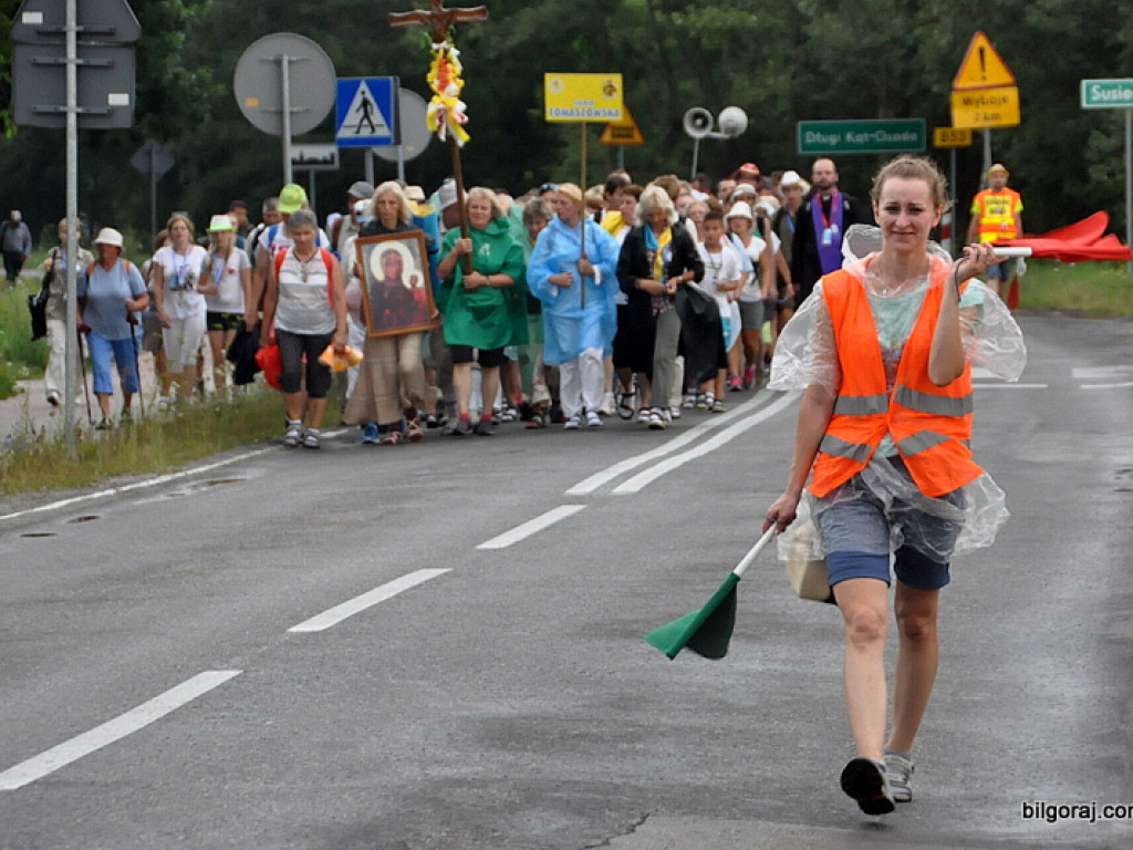 Pielgrzymi wkroczyli do naszego Powiatu (FOTO, VIDEO)