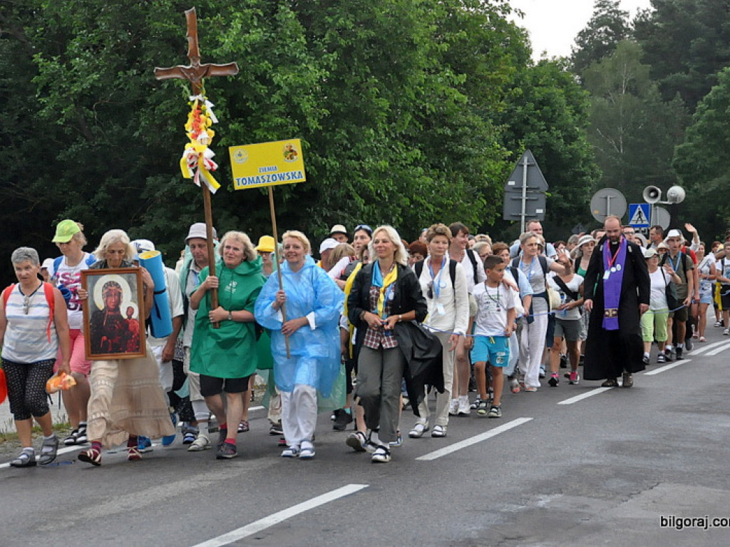 Pielgrzymi wkroczyli do naszego Powiatu (FOTO, VIDEO)