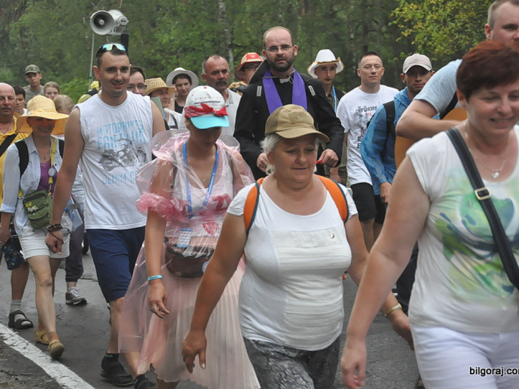 Pielgrzymi wkroczyli do naszego Powiatu (FOTO, VIDEO)