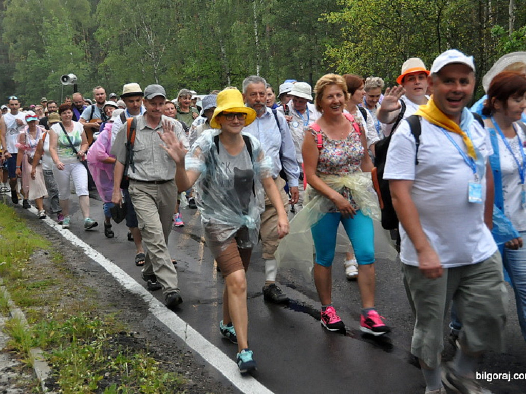 Pielgrzymi wkroczyli do naszego Powiatu (FOTO, VIDEO)