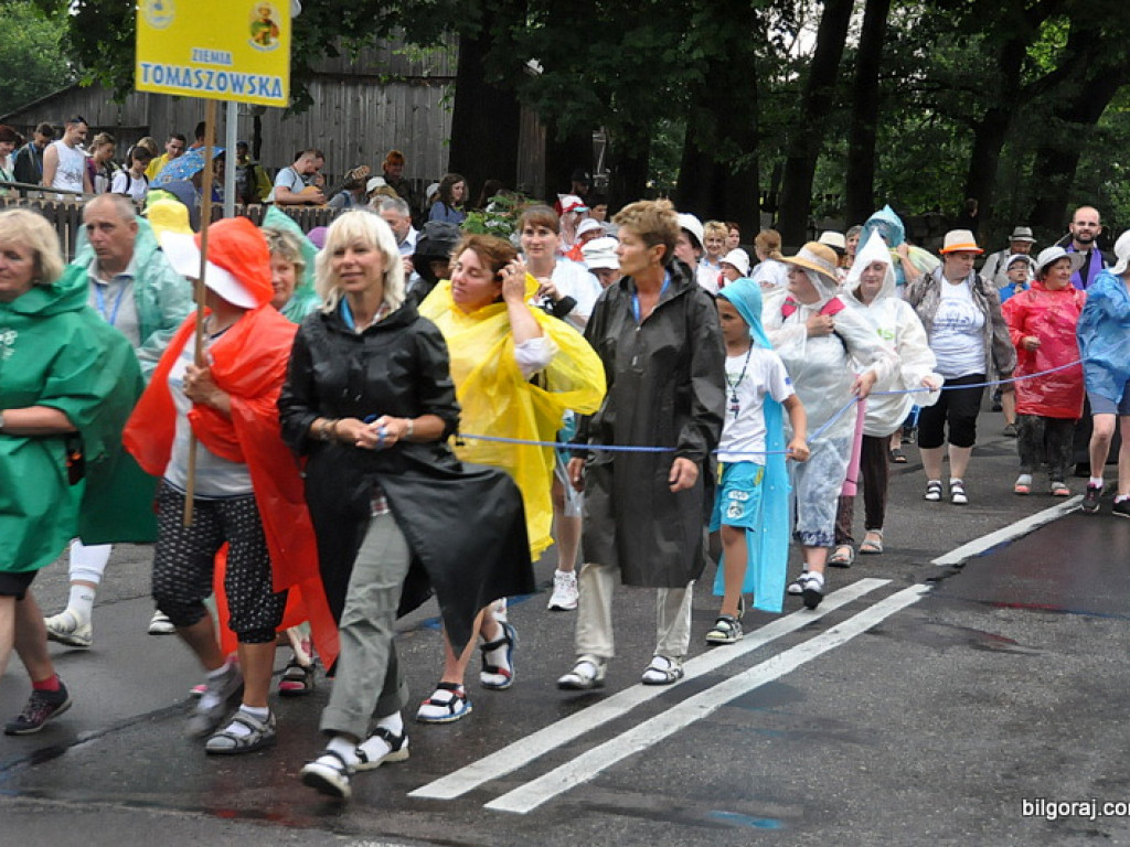 Pielgrzymi wkroczyli do naszego Powiatu (FOTO, VIDEO)