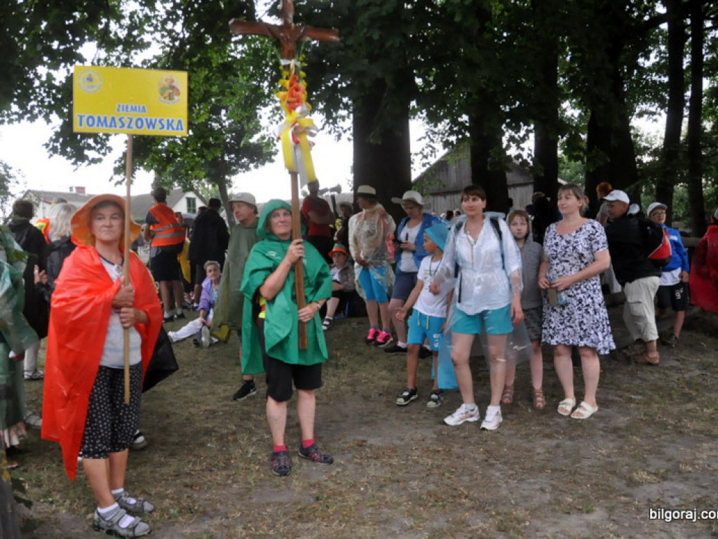Pielgrzymi wkroczyli do naszego Powiatu (FOTO, VIDEO)