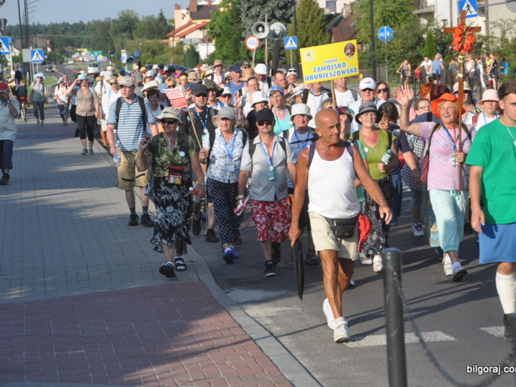 Pielgrzymi przybyli do Biłgoraja, po raz 35. (FOTO)