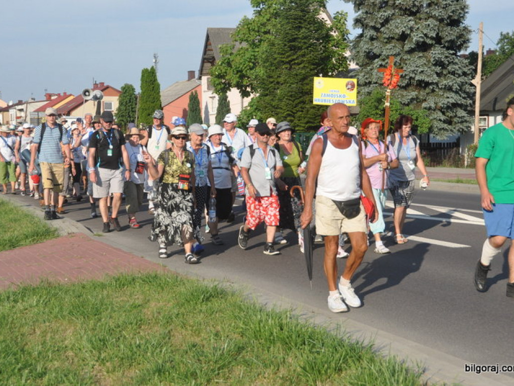 Pielgrzymi przybyli do Biłgoraja, po raz 35. (FOTO)