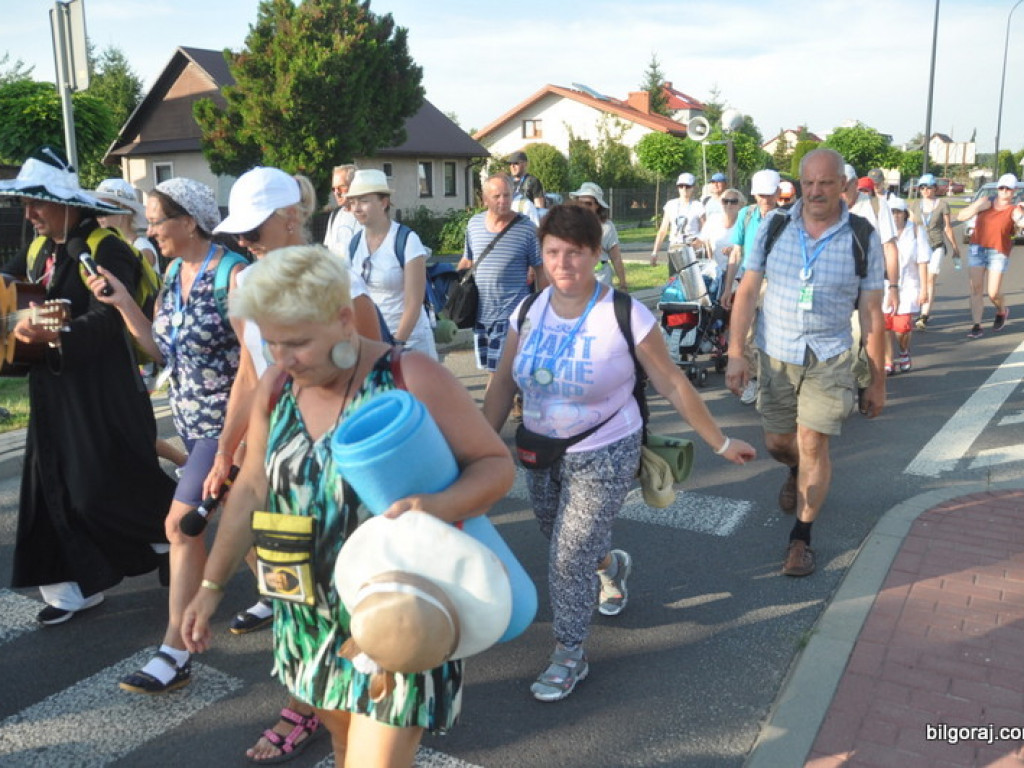 Pielgrzymi przybyli do Biłgoraja, po raz 35. (FOTO)