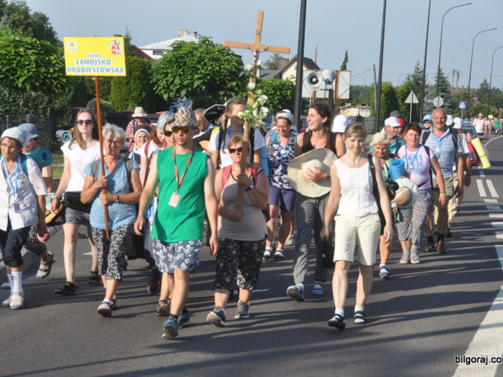 Pielgrzymi przybyli do Biłgoraja, po raz 35. (FOTO)