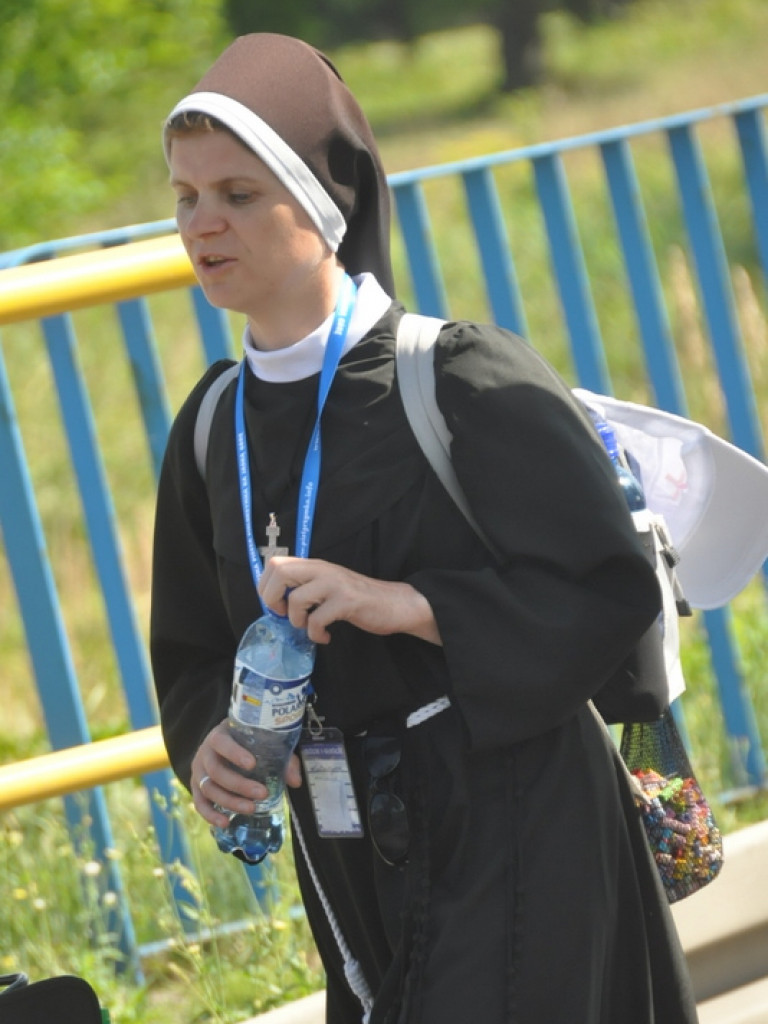 Biłgoraj ruszył na pątniczy szlak do Tronu Jasnogórskiej Pani (FOTO)