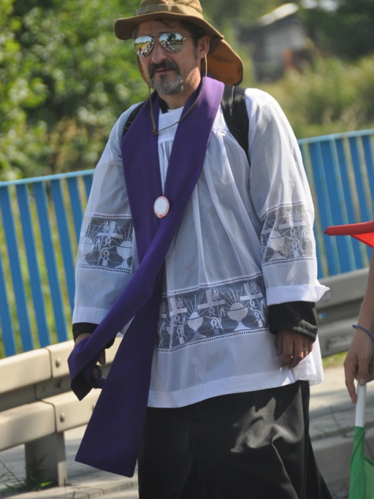 Biłgoraj ruszył na pątniczy szlak do Tronu Jasnogórskiej Pani (FOTO)