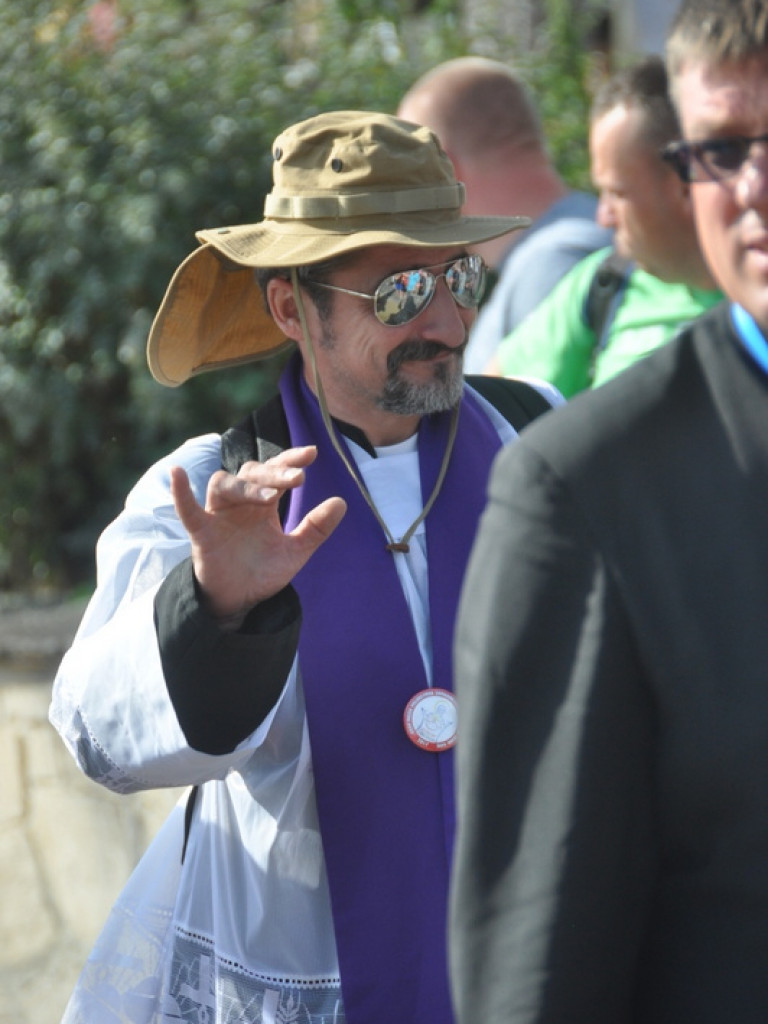 Biłgoraj ruszył na pątniczy szlak do Tronu Jasnogórskiej Pani (FOTO)