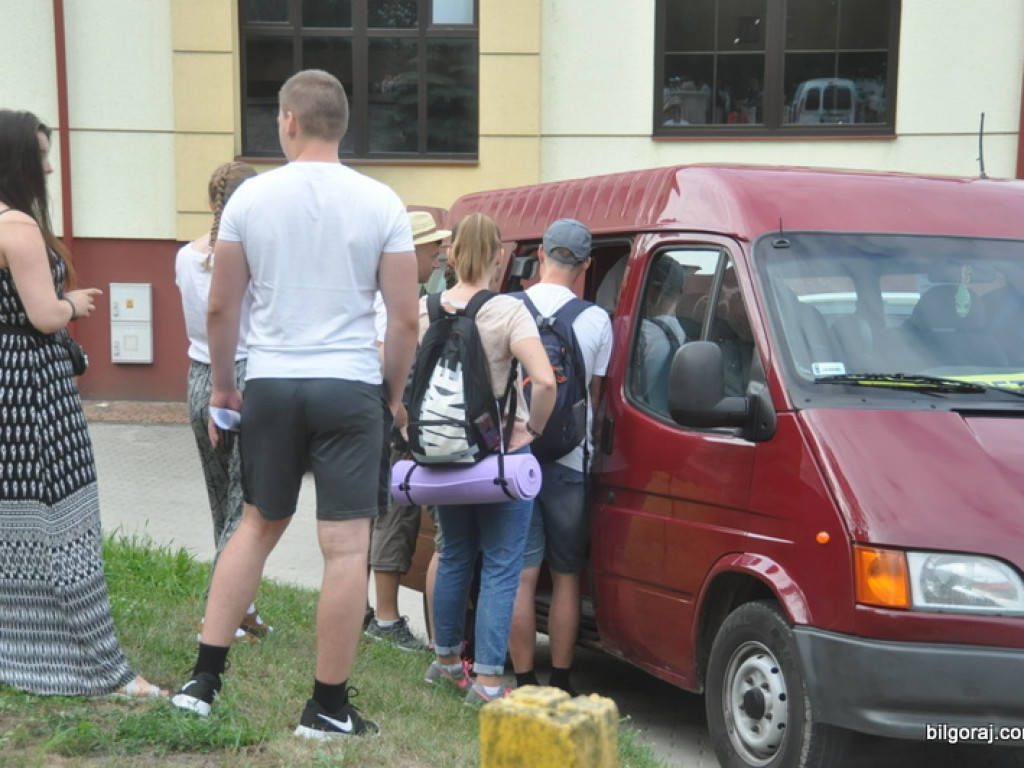 Biłgoraj ruszył na pątniczy szlak do Tronu Jasnogórskiej Pani (FOTO)
