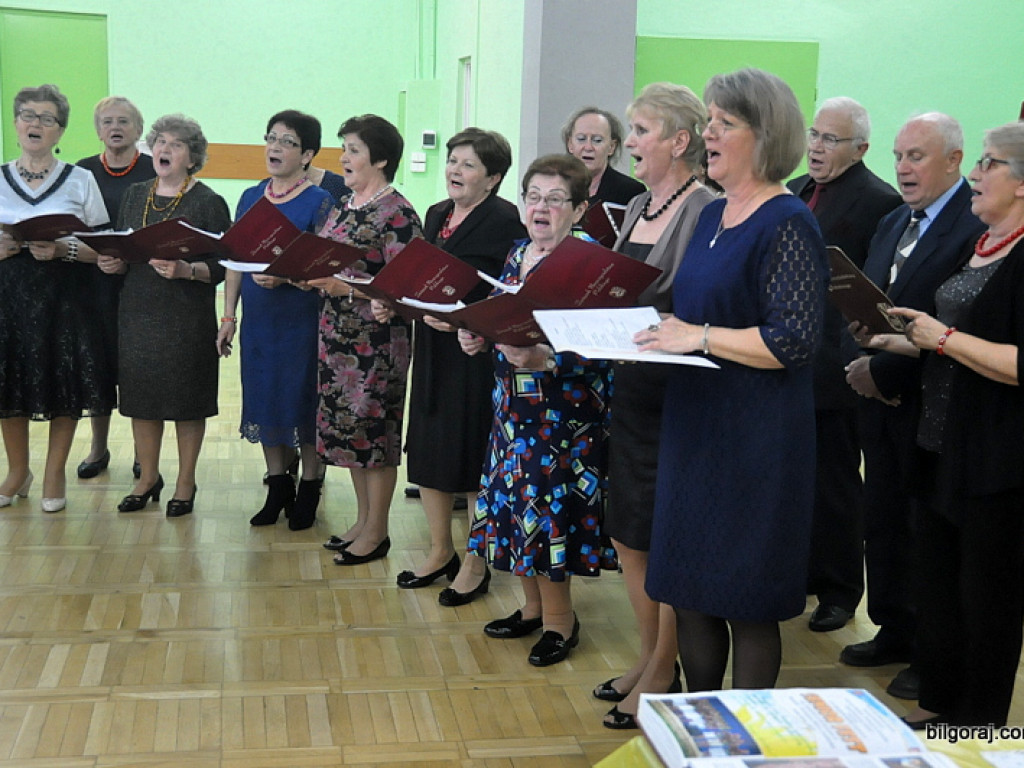 Emerytowani nauczyciele świętowali Dzień Edukacji Narodowej (FOTO)